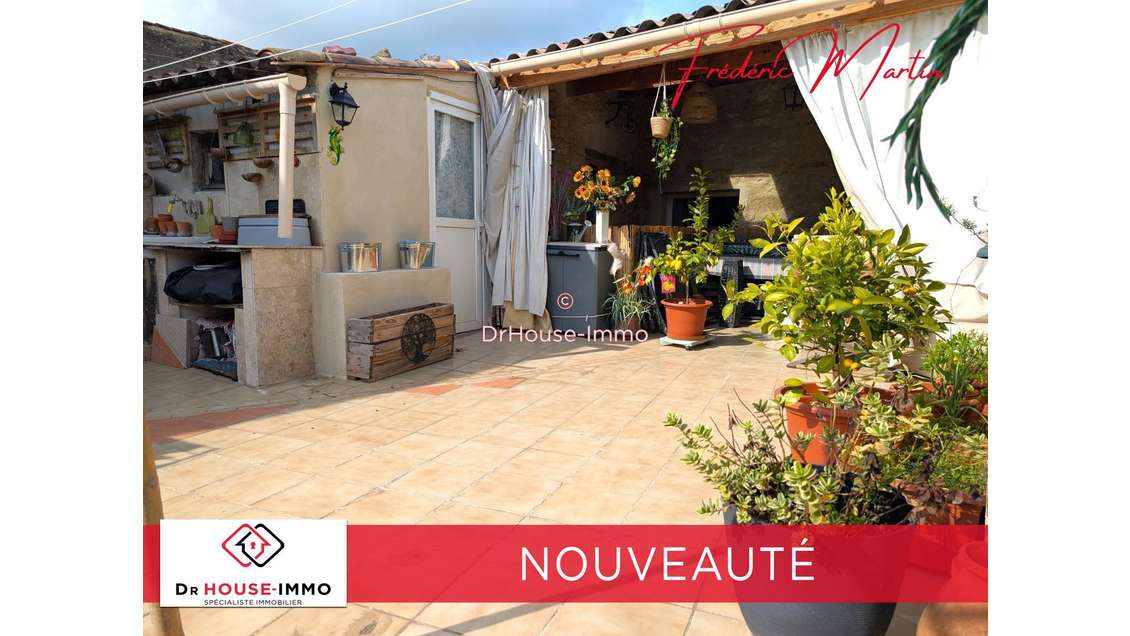 Vente immeuble avec local et 2 apparts 210m² Uzès