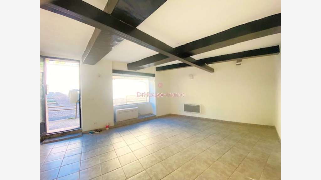 Uzès centre, immeuble en pierre de 130 m² avec s