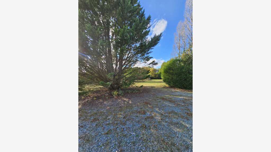 AV local d'activité 630m² prox Maure-de-Bretagne