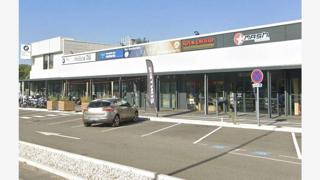 A vendre local commercial 670m² à Valence (26)