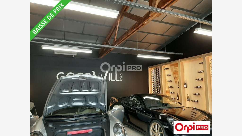 Local d'activité 980m² sur 2440m² à vendre Valence