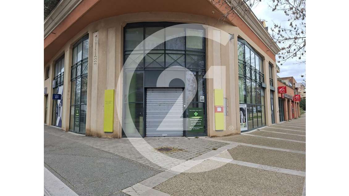 Vente local commercial 260m² à Valence Sud