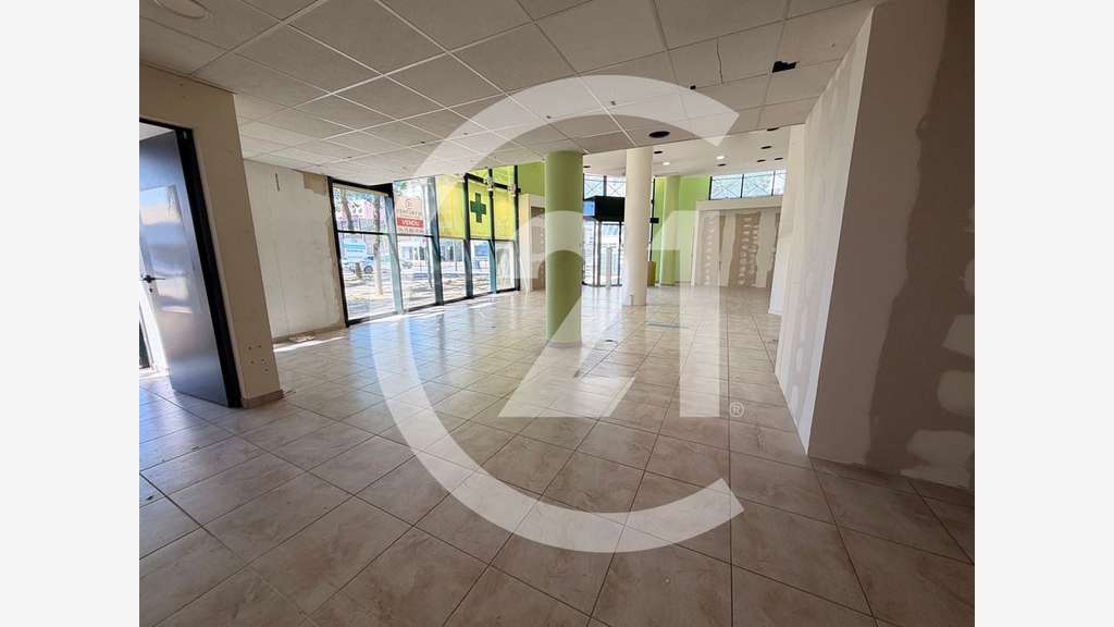 Vente local commercial 260m² à Valence Sud