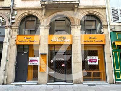 À vendre local 120m² emplacement n°1 à Valence
