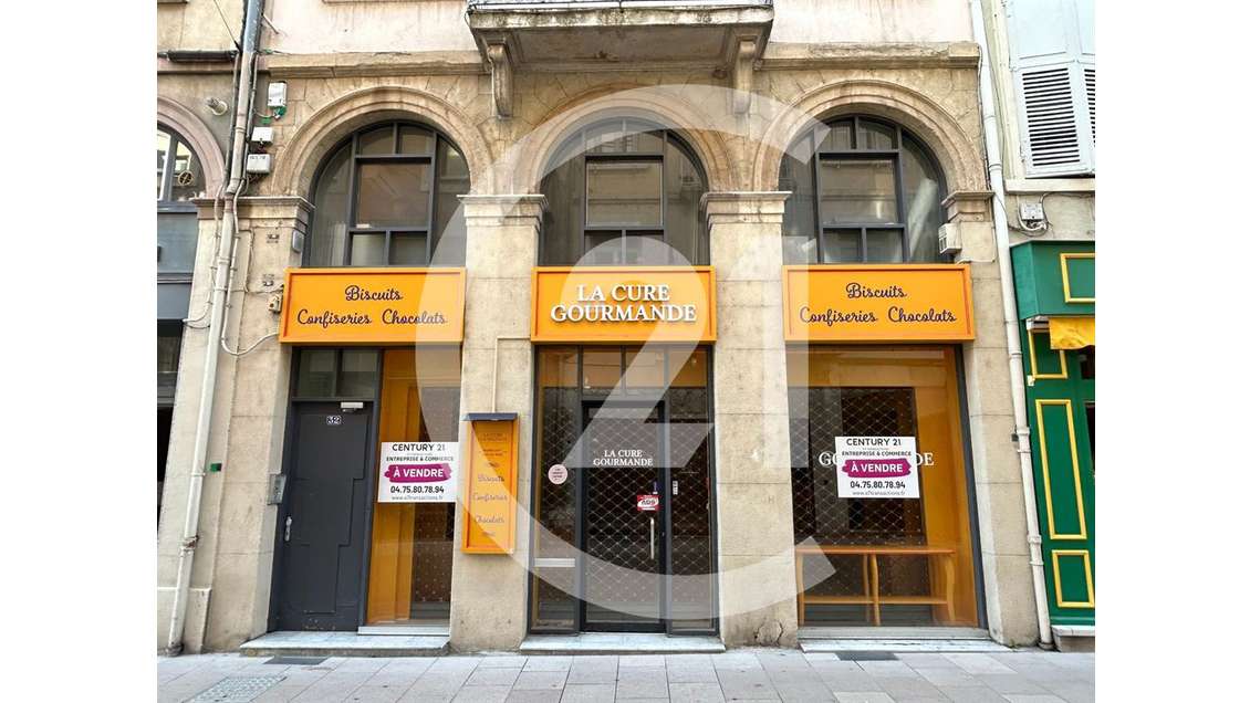 À vendre, emplacement numéro 1 sur Valence. Un l