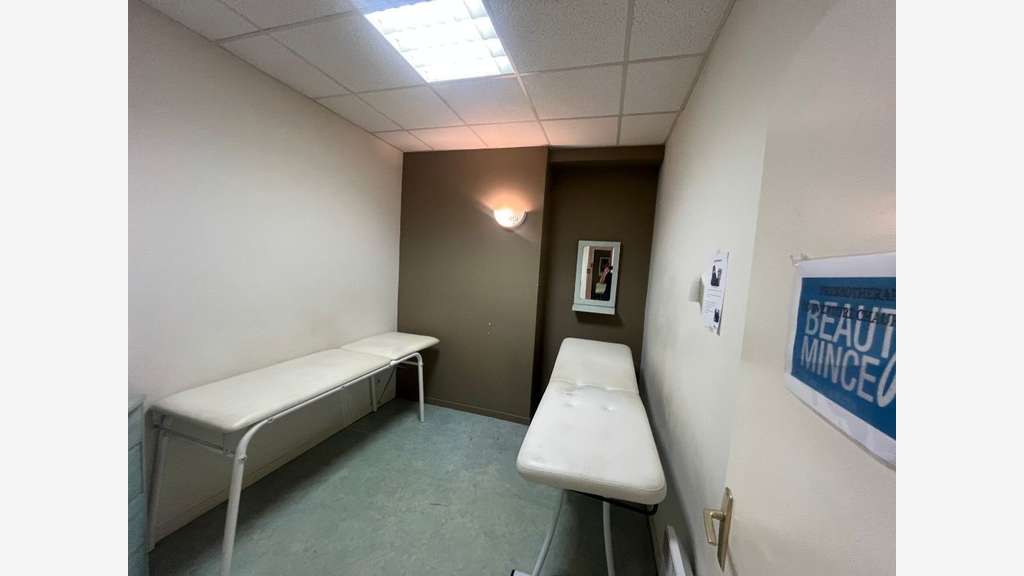 A VENDRE LOCAL APPARTEMENT DE 115 M2