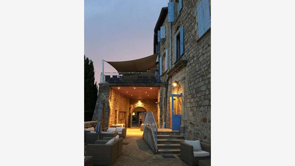 à vendre proche de VALLON PONT D'ARC Murs d'un 
