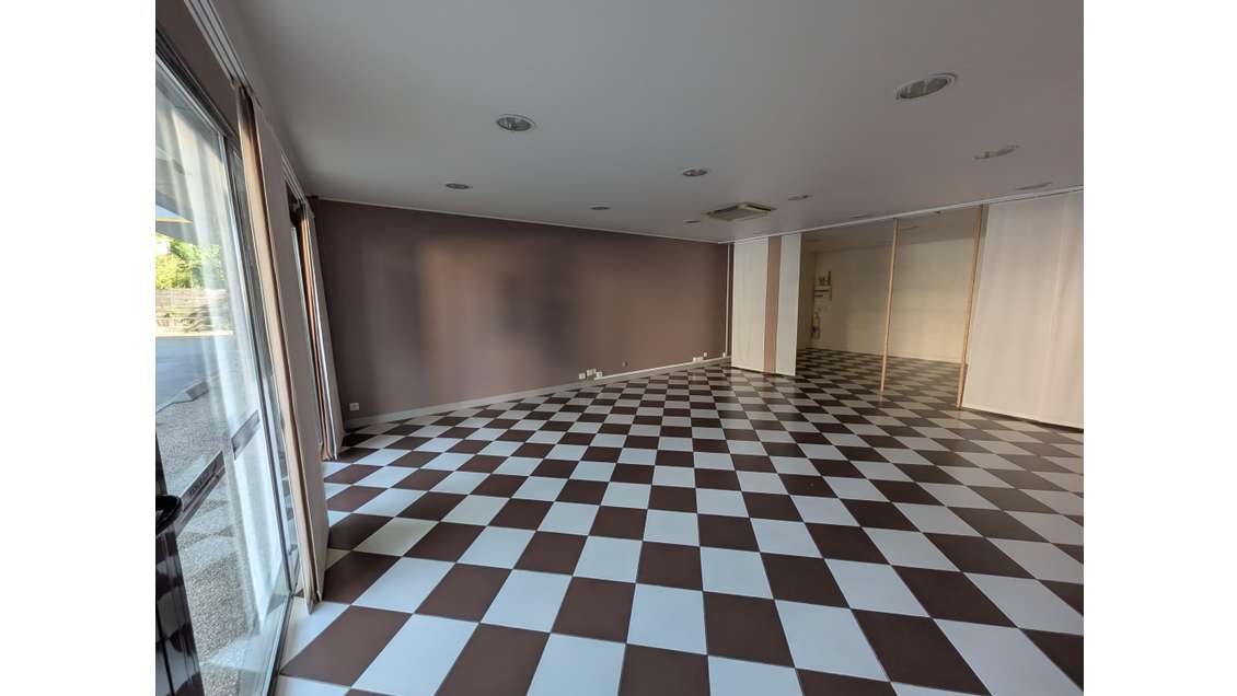 Local commercial 50m² à vendre à Vannes Nord