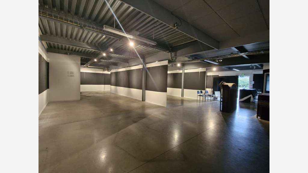 Vente local commercial de 260m² en RDC Vannes Est