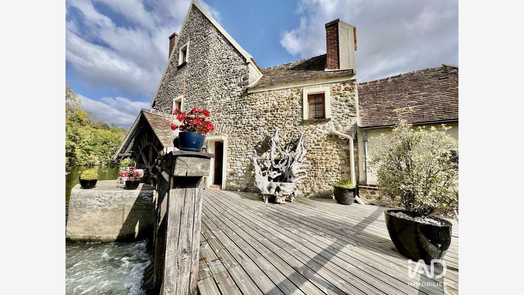 Murs commerciaux à Varennes-Jarcy