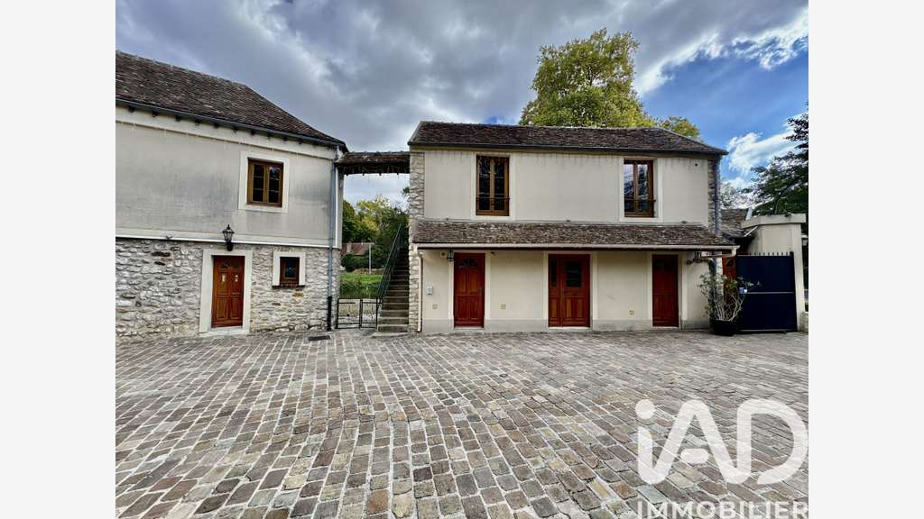 AV local événementiel d’exception à Varennes-Jarcy