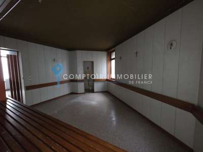 Local professionnel 107m² centre ville Vauvert