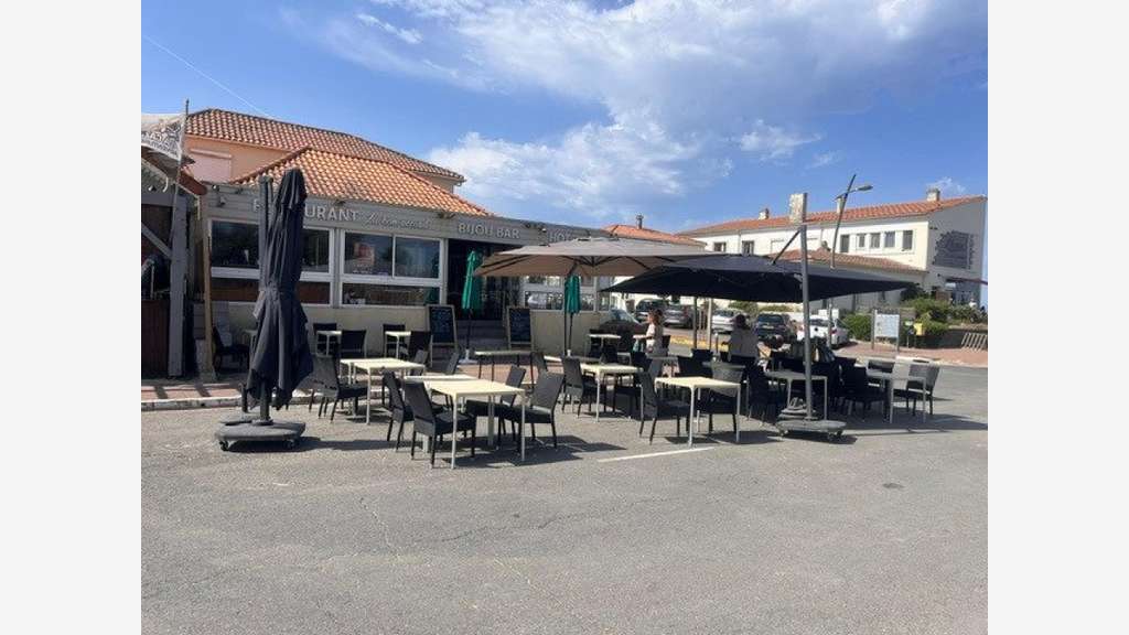 Etablissement de 800m² à vendre Vendays-Montalivet