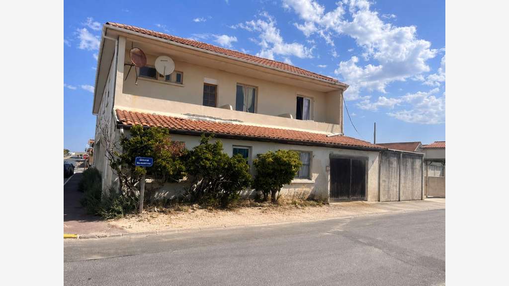 Etablissement de 800m² à vendre Vendays-Montalivet