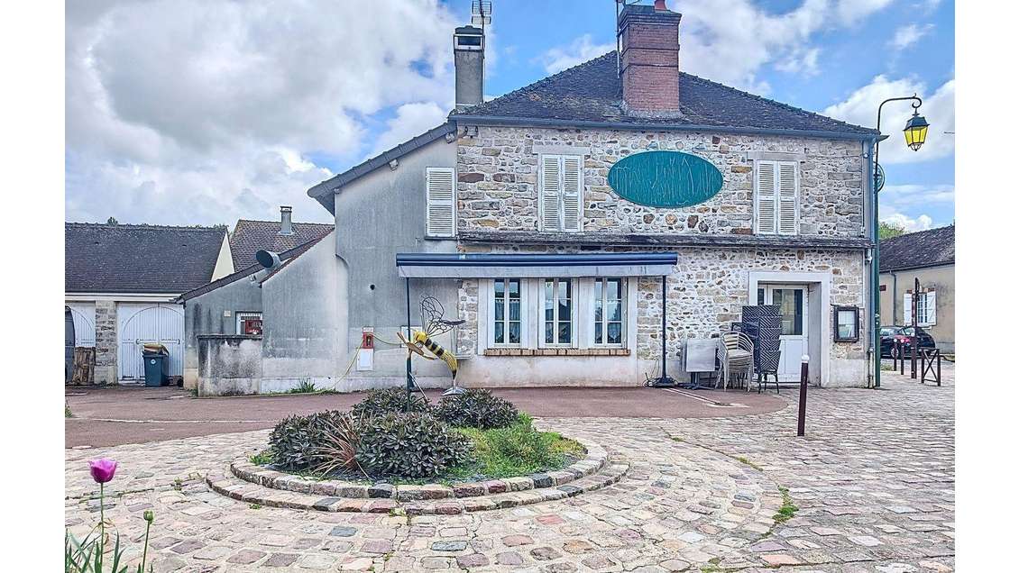 Vente murs et logement occupés à Vernou 77