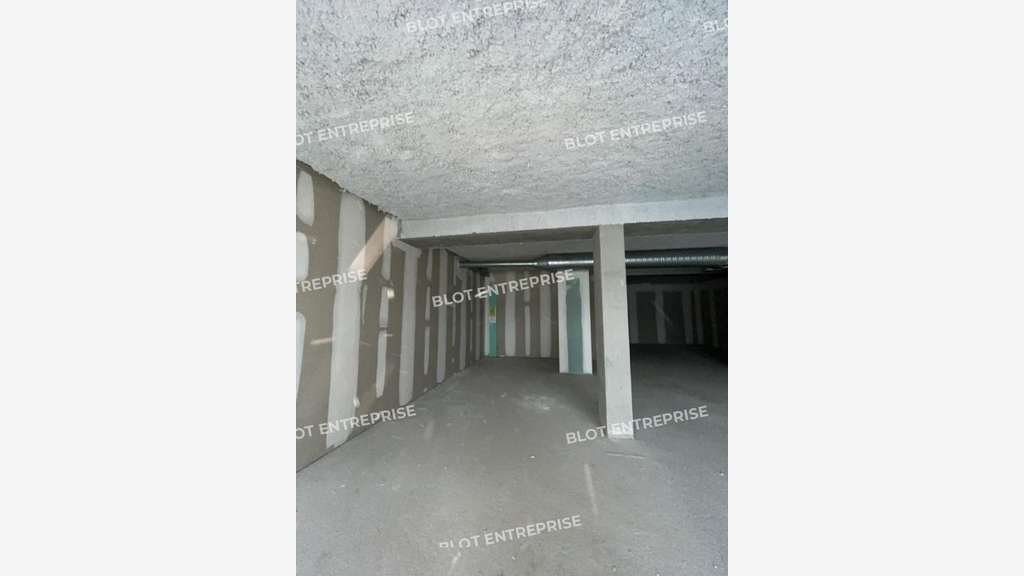 A vendre locaux commerciaux de 119m² à Vertou