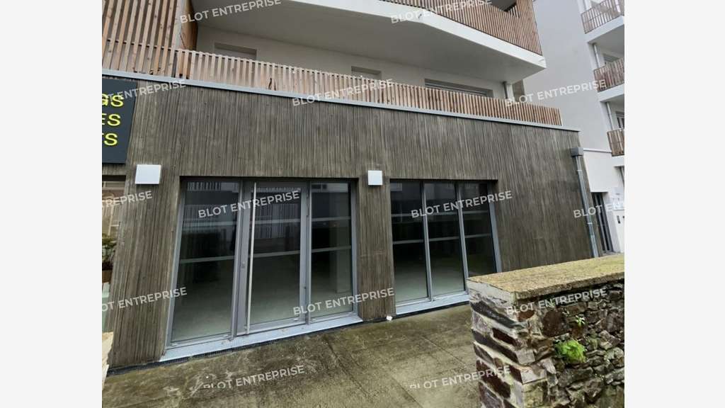 A vendre locaux commerciaux de 119m² à Vertou