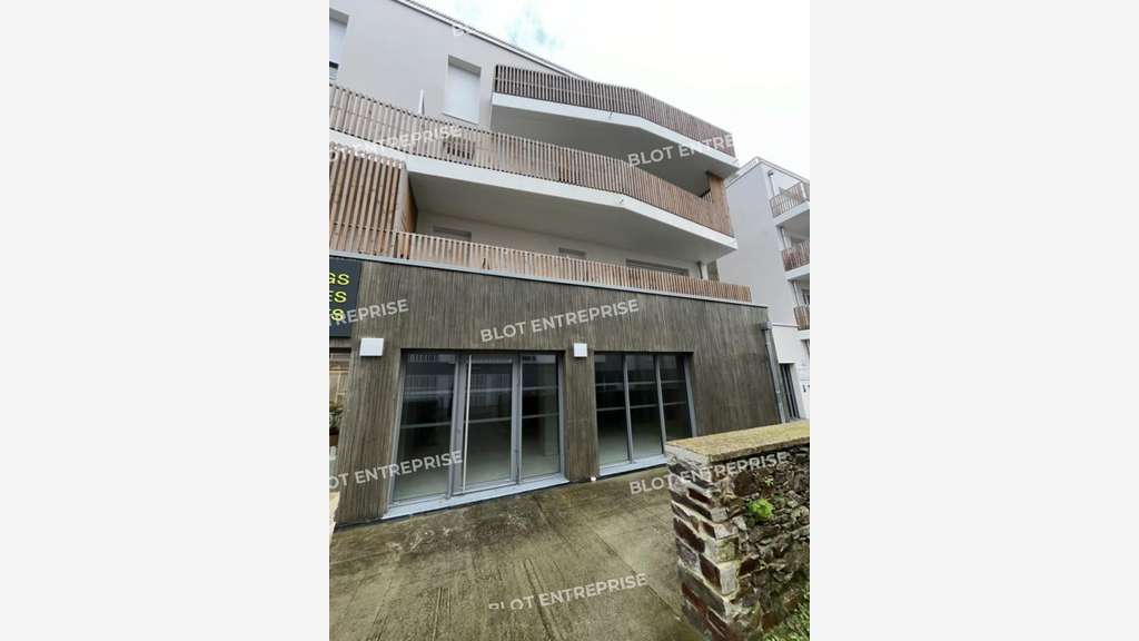 A vendre locaux commerciaux de 119m² à Vertou