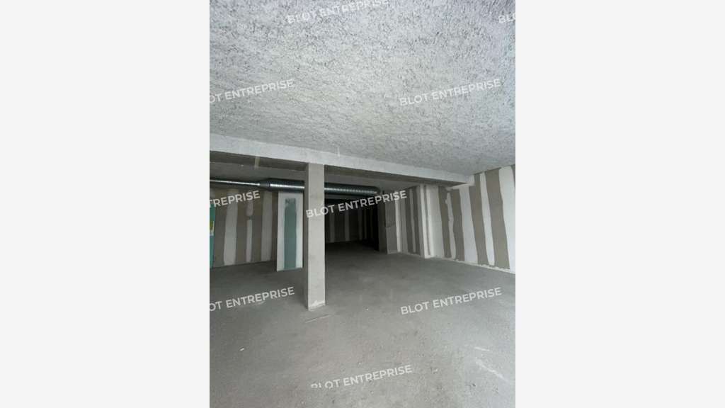 A vendre locaux commerciaux de 119m² à Vertou