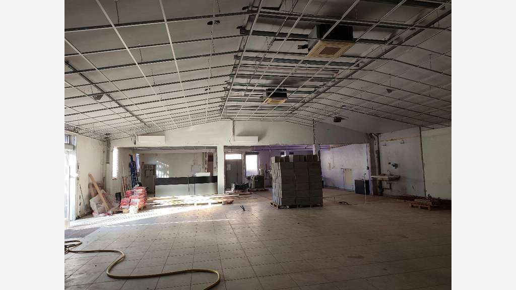 Vente local empl idéal centre-ville de Vichy