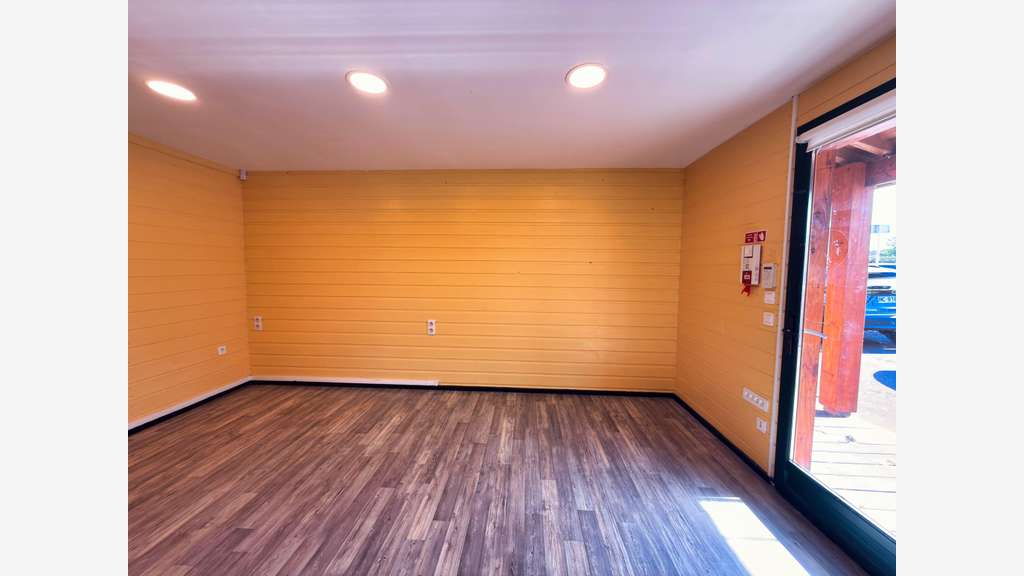 Vente local commercial 50m² à Villars-les-Dombes