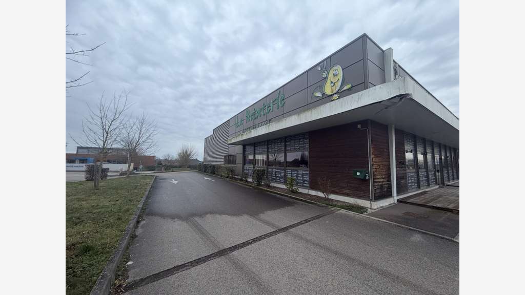 Vente bâtiments commerciaux divisible + parkings