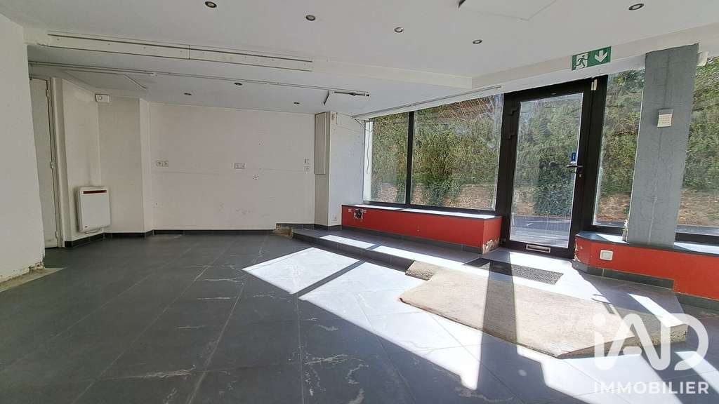 Vente local commercial 45m² à Villecresnes centre