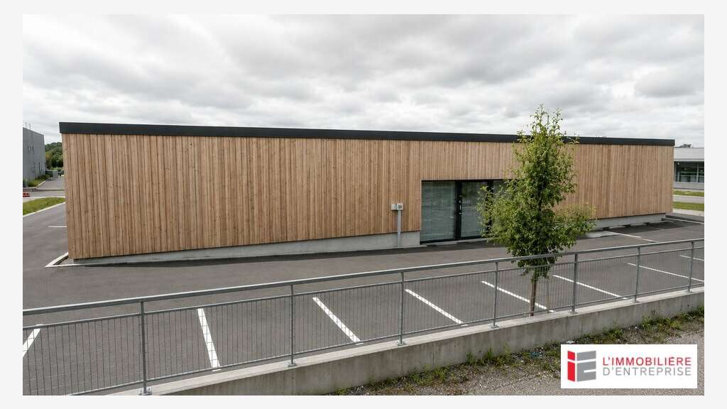 AV local commercial 333m² Vitré Z.A. La Baratière