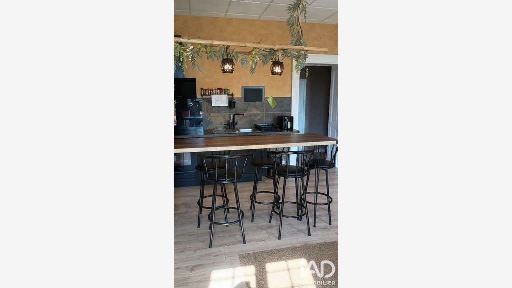 Vente murs commerciaux à Châtel St Germain