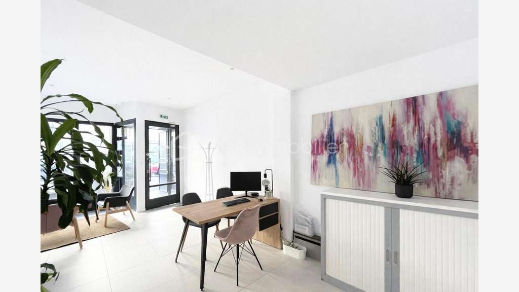 Vente local rénové empl N°1 à Villefranche centre