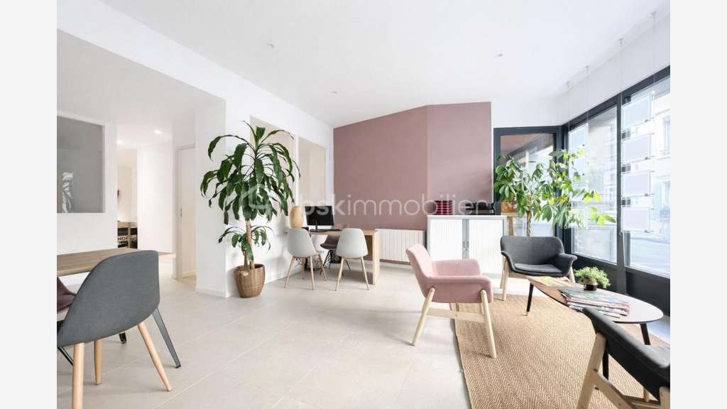 Vente local rénové empl N°1 à Villefranche centre