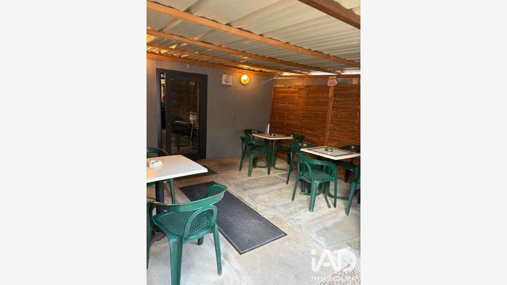 Vente local bar avec licence IV et appart Gueugnon
