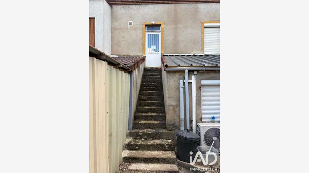 Vente local bar avec licence IV et appart Gueugnon