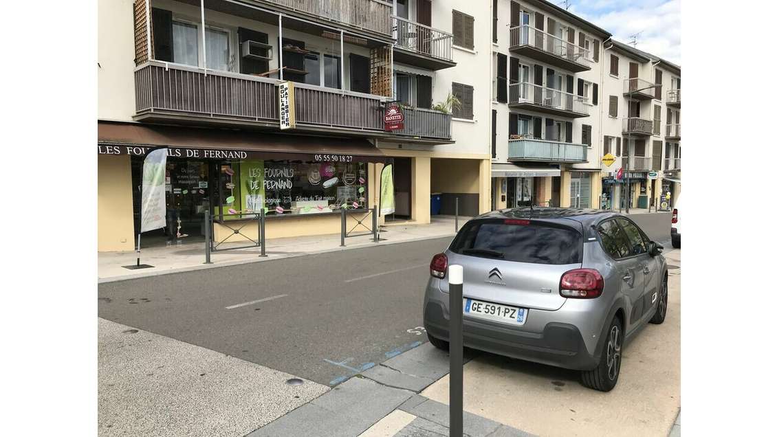 Vente local commercial loué à Isle