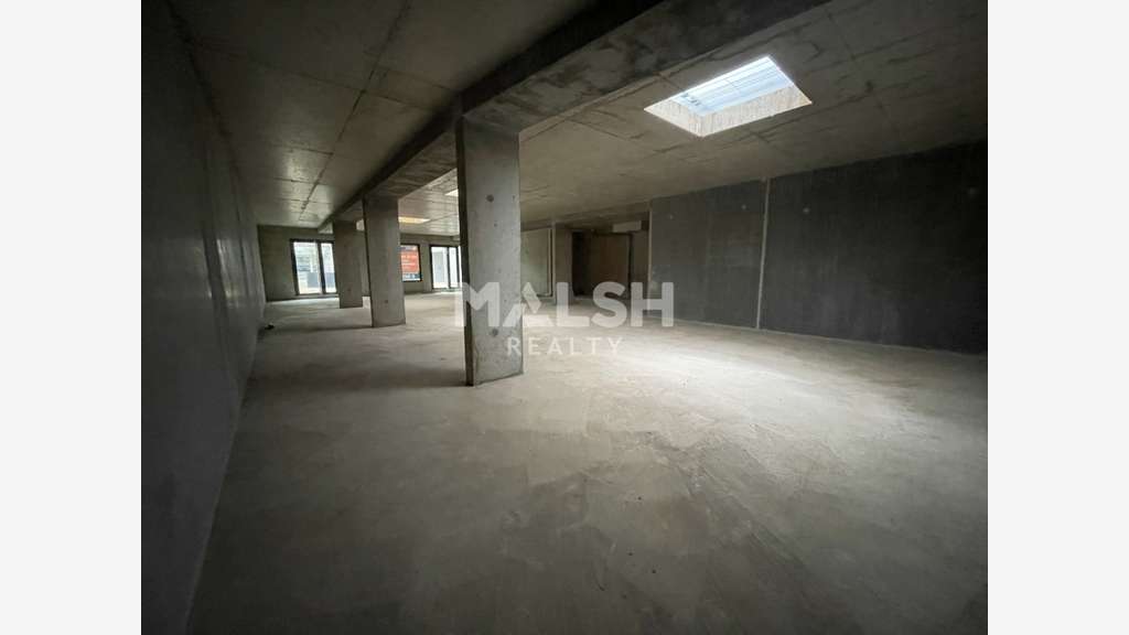 Vente local commercial 219m² à La Talaudière