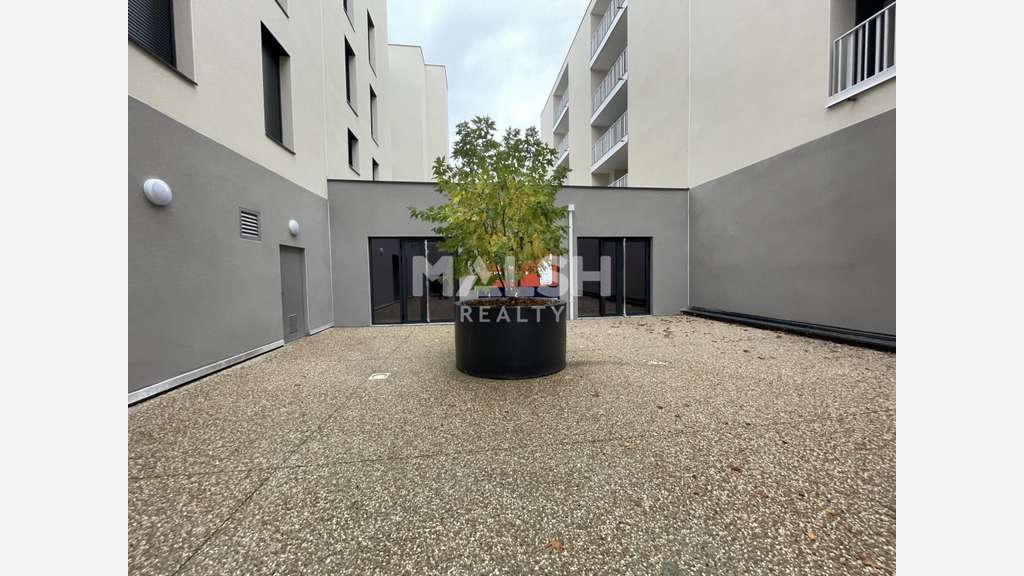 Vente local commercial 219m² à La Talaudière