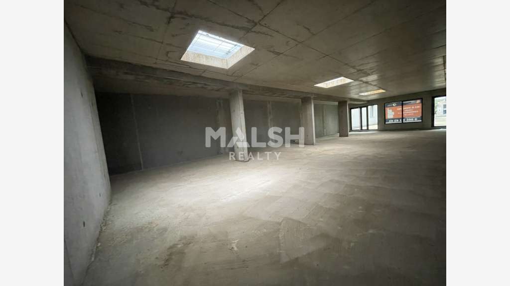 Vente local commercial 219m² à La Talaudière