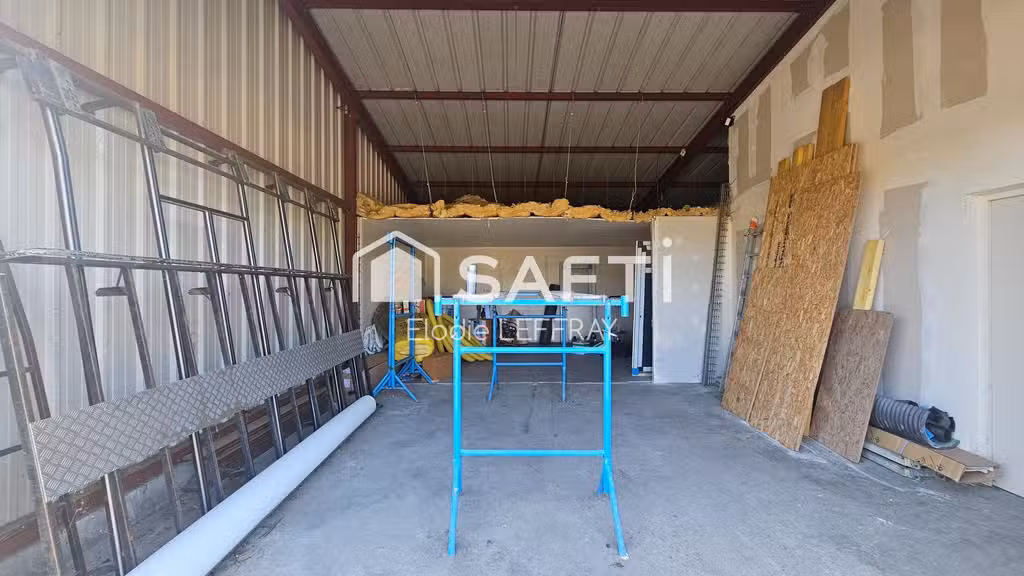 Opportunité rare local professionnel 196m² Le Lude