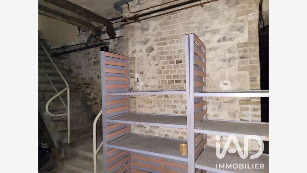 Vente local commercial 120m² à Le Mans centre 