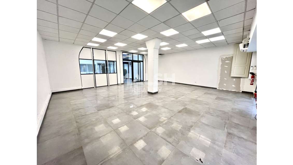 Local commercial à louer 250m² +cave Lyon 6