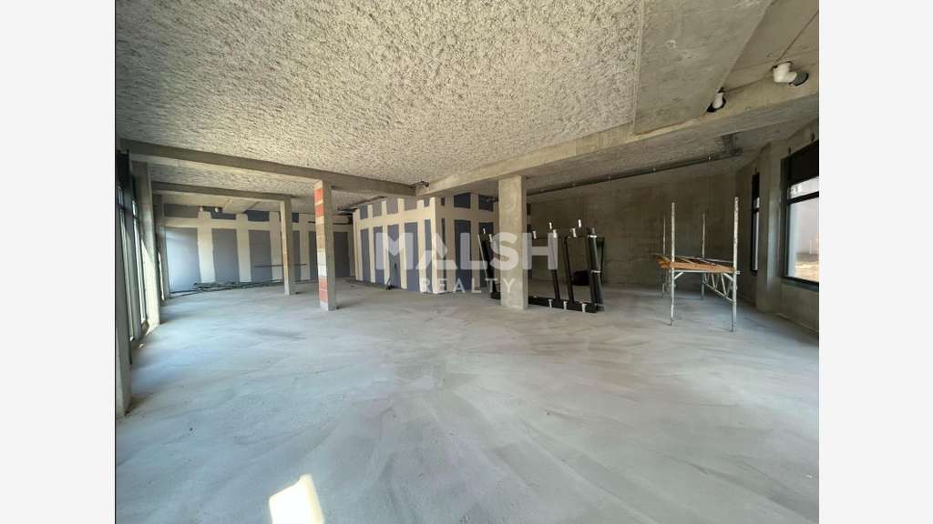 Local commercial à vendre 153m² à Lyon 7e