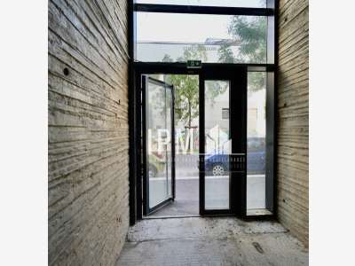 Local d'angle à vendre 204m² à Marseille 2e Arenc