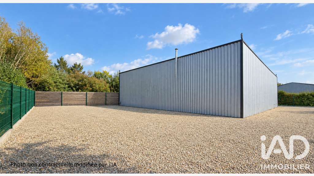 Vente superbe bâtiment commercial à Merlevenez