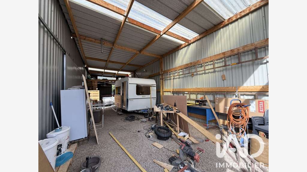 Vente superbe bâtiment commercial à Merlevenez