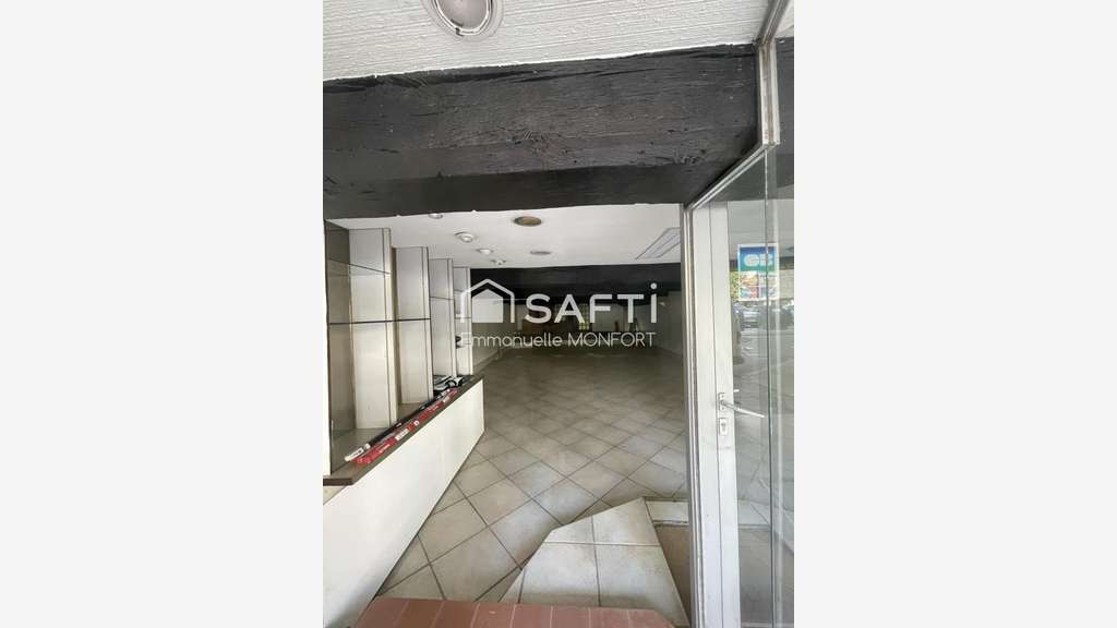 AV local commercial 80m² bel emplacement à Morlaix