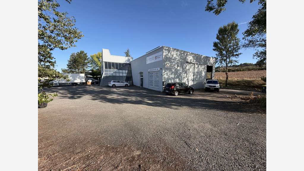 Vente local 700m² terrain 2422m² ZAC Puygouzon