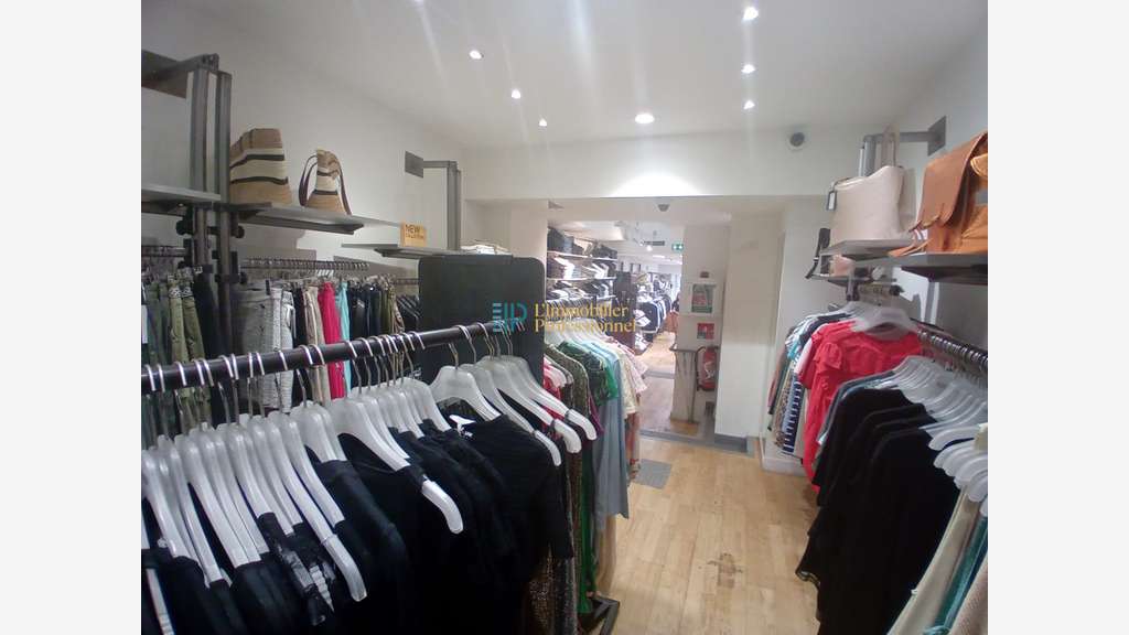 Vente local commercial 174m² à Quimper centre 