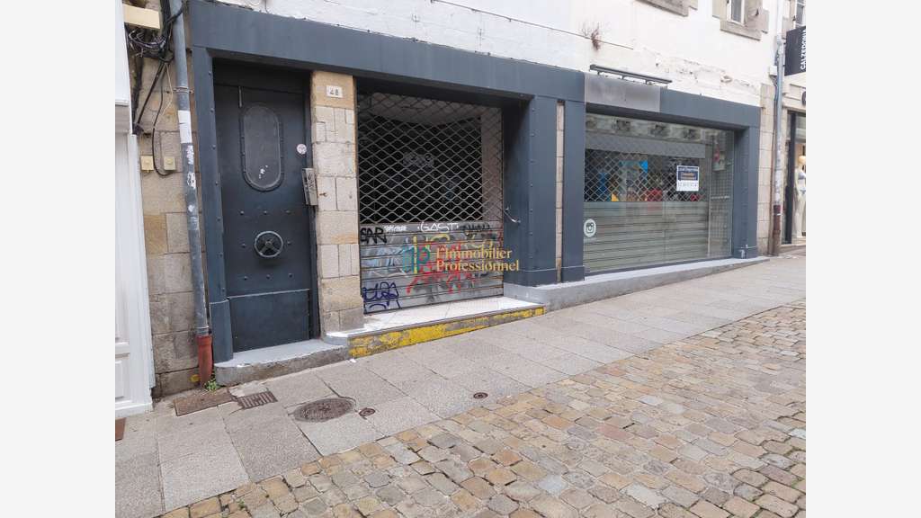 Vente local commercial 174m² à Quimper centre 
