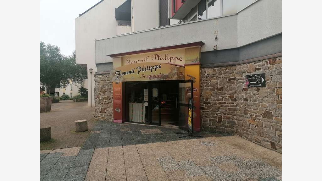 Vente local commercial 63m² à Quimper, Braden