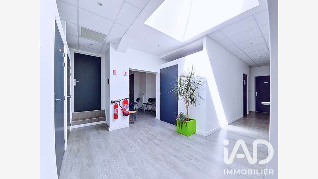 AV murs commerciaux visibilité d'exception à Reims